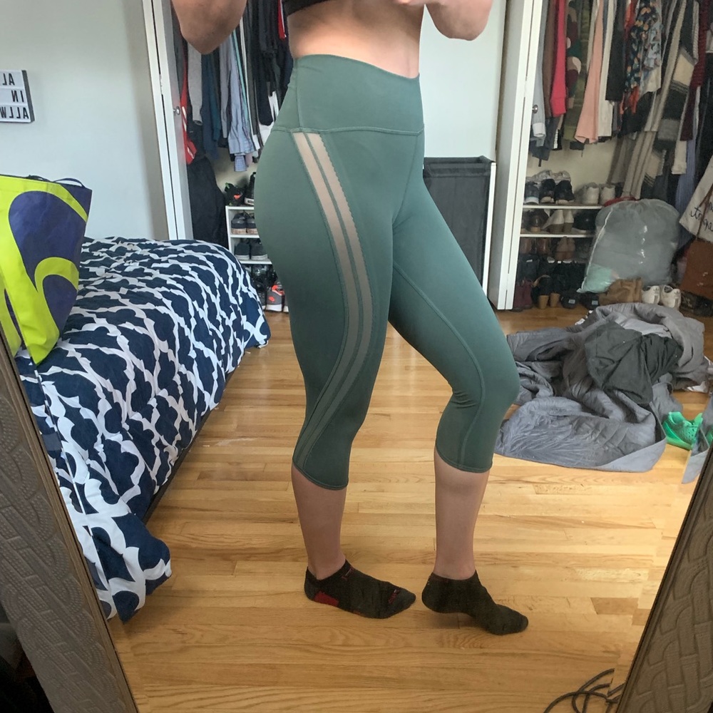 Lululemon Size 4